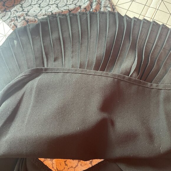 Michael Kors Sleeveless Pleated Hem Dress XS Black & White Career Capsule - Picture 9 of 10